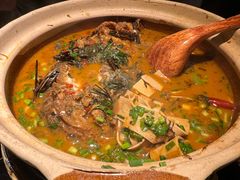 柴火稻草鱼-吃饭皇帝大土家民族菜(正大广场店)