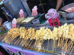 -席娜卡琳火车铁道夜市