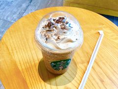 -星巴克(宁波东门银泰店)