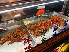 -六合夜市