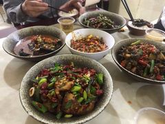 蒜苗回锅肉-老游独一佳湘菜馆(高新四路店)
