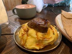 香煎鹅肝滑蛋吐司-salée