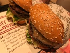 -The Habit Burger Grill 哈比特汉堡(复兴soho店)
