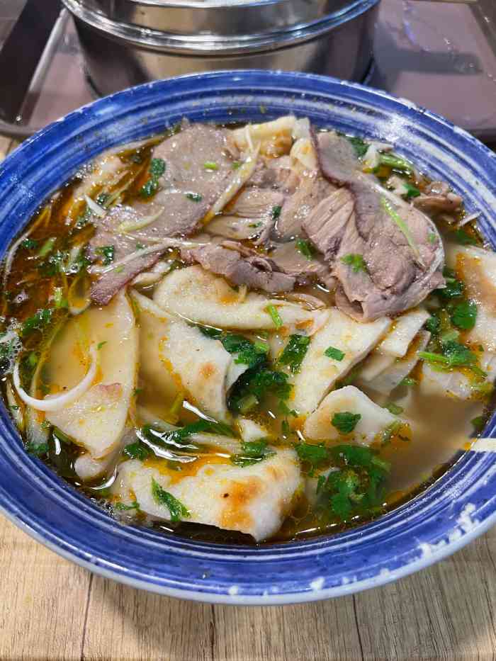 叁罩叁牛汤牛肉罩饼(北国店)-"来石家庄玩,来过的同学推荐牛肉罩饼,搜