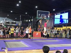 -嘿哟动霸CHUA·新潮玩运动娱乐中心·蹦床滑冰团建乐园