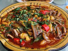 藿香黄辣丁-苏记溪河鲢鱼庄(天府新区店)
