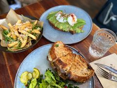 牛油果温泉蛋吐司-O'mills Sourdough Bakery&Bistro(永嘉路店)