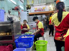 -Bánh Mì Huynh Hoa