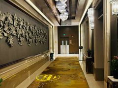 -天津京基皇冠假日酒店