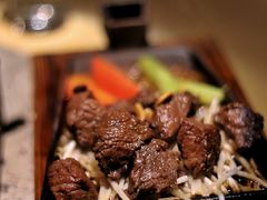 铁锄牛排-穹六人间 people 6(岳阳路店)