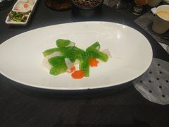 -艳阳天民俗村(公园路店)