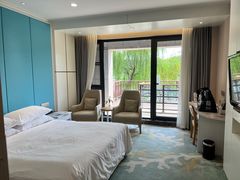 -上海怡沁园度假酒店