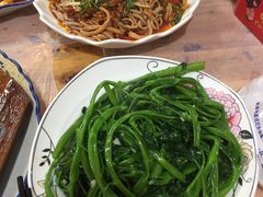 -洪霞餐馆