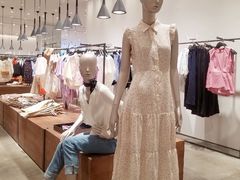 -URBAN REVIVO(西安Momopark店)