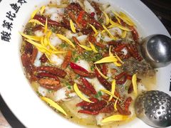 老坛子酸菜鱼（鲈鱼3-4人份）-太二酸菜鱼(广州IFC国金天地店)