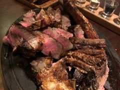 -恰餐厅及酒吧 CHAR Bar & Grill (北京丽都皇冠假日店)