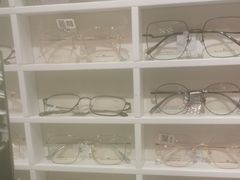 -沫芮眼镜·蔡司官方授权店(人民广场店)