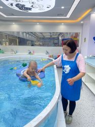 -熊小米专业儿童游泳馆