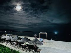 -亚龙湾希尔顿自助餐厅·海鲜·烧烤·沙滩BBQ·现场乐队