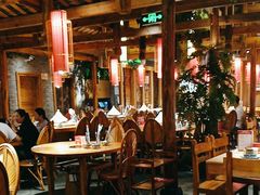 -野山舂·贵州现舂酸汤牛肉(鸿通城店)