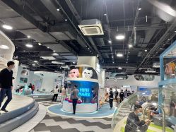 -MINI MARS KIDS CLUB亲子家庭中心(长宁天山店)