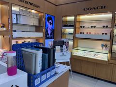 -光明眼镜·蔡司授权(徐泾店)