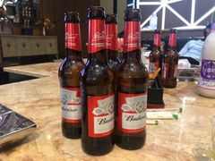 -简奥斯汀·赫本酒吧