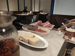 -尚尚仙·酸汤猪手·猪肚鸡火锅(华联万柳购物中心店)