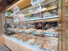 面包甜点陈列柜-袁记云饺(鼓楼店)