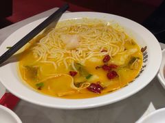 -渝是乎酸菜鱼·川渝小炒(新世界百货望京店)