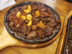 -老东镇啤酒屋海鲜加工·蒸汽海鲜·海鲜烧烤(台东店)