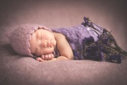 宝宝17天萌照，感谢热靴摄影，感谢猪小壮摄影师用心的拍摄，从表情动作到后期制作都非常满意，可爱死了-热靴映画儿童摄影工作室(绍兴水街壹号文创园店)