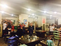 大堂-邓莽子老火锅(中兴路总店)