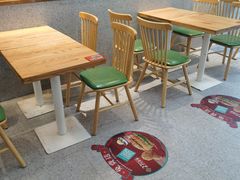 等位区-塔斯汀中国汉堡(江大南路店)