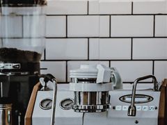 -J's Cafe Lab