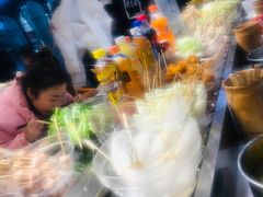 -百品聚旋转火锅(号外店)