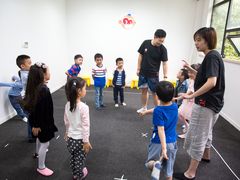 -猴有戏教育戏剧·音乐剧·主持口才·演讲朗诵辩论(环球港华师大校区)