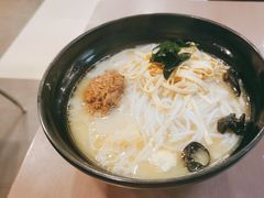 -灵芝妹子海鲜米线(瓦房店新玛特店)