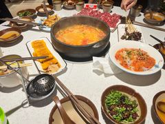 -贵府酸汤牛肉火锅·贵州老字号(飞山街店)