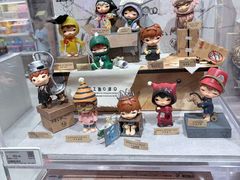 -泡泡玛特POPMART(世豪广场店)