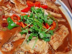 红烧海杂鱼-周家二小姐的菜(西津渡店)