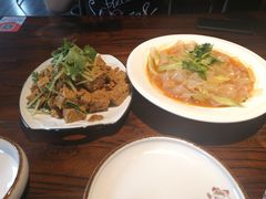 -东家小院金汤酸菜鱼(南阳路店)