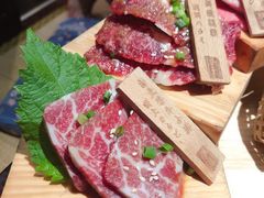 -山川小町·极番烧肉(新地假日广场店)