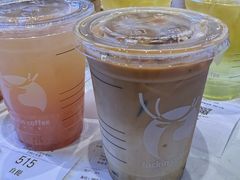 -瑞幸咖啡(凯德虹口龙之梦店)