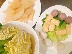 -胡须佬鸡煲四季火锅店(石厦西村直营店)