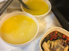 -鲜入围煮花胶鸡海鲜火锅