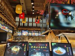 -头上红煨盐鸡·非遗院子餐厅