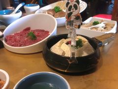 -左庭右院鲜牛肉火锅(金山万达店)