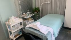 -YooMee优美智能科技美肤机构