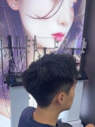 -藤野造型烫染·漂发